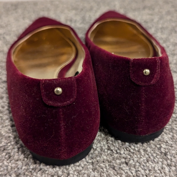 Sears Odette Velvet Flats color burgundy Size 6 - Picture 4 of 6